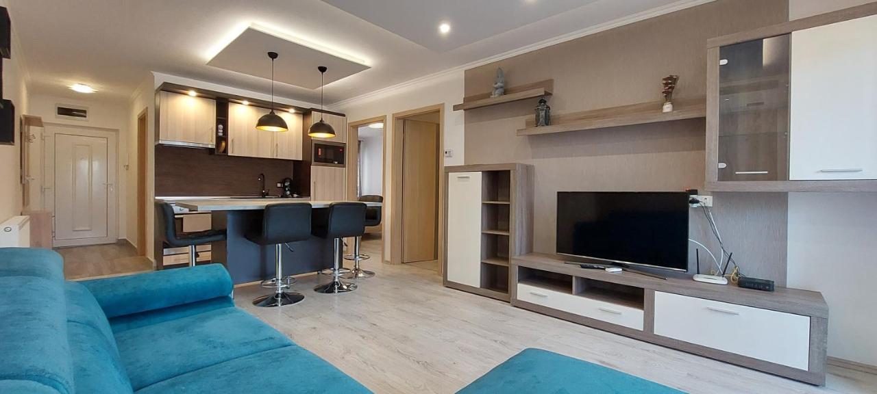 Laguna Beach Apartmanok Siofok Exterior photo