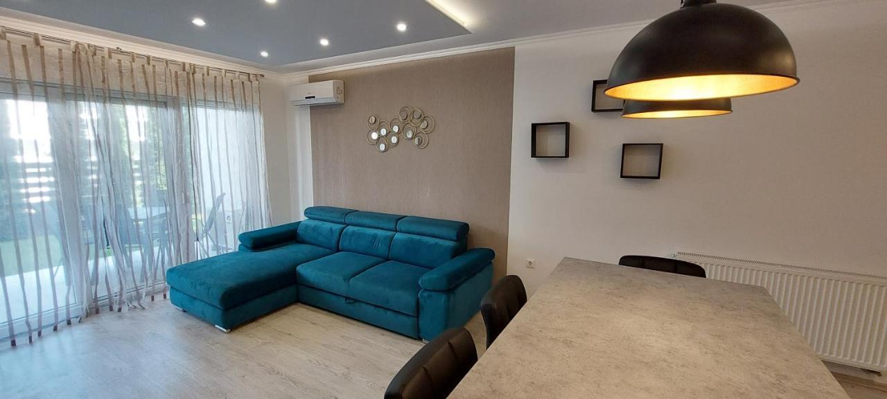 Laguna Beach Apartmanok Siofok Exterior photo